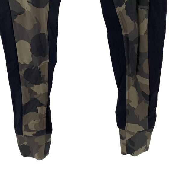 Athleta Womens Size XS Essex Camo Hybrid Tight Green 353771 - Picture 4 of 12